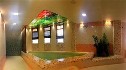 استخر هتل ارشاد سرعین استخر هتل ارشاد سرعین